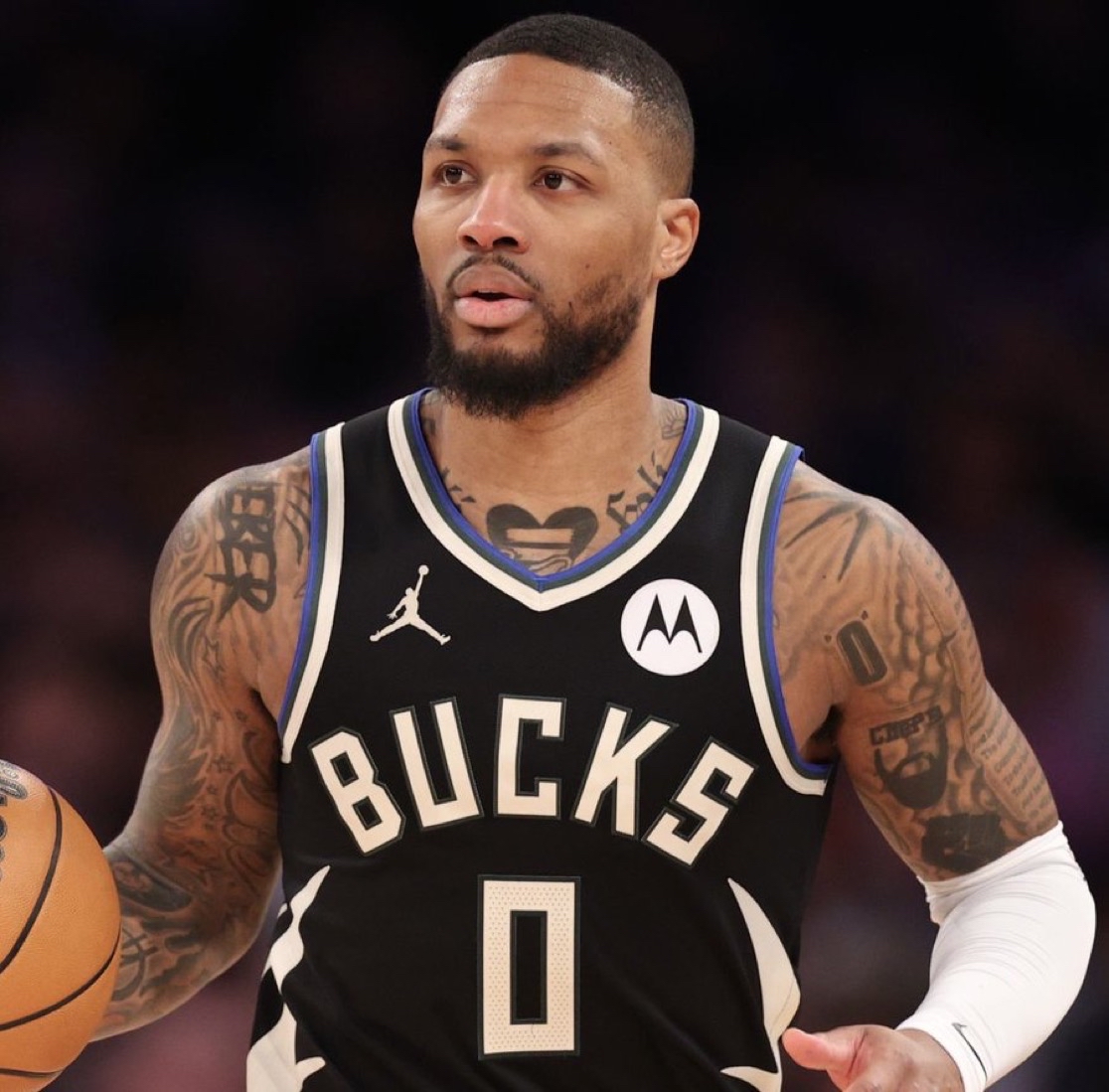 渐崛起的背 渐崛起的背