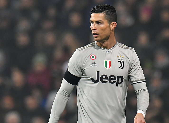 不断完善自 不断完善自